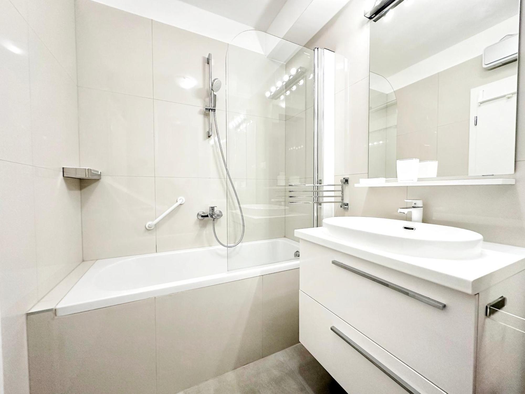 S'Akvarel 4 - Private Garage Apartment Split Ngoại thất bức ảnh