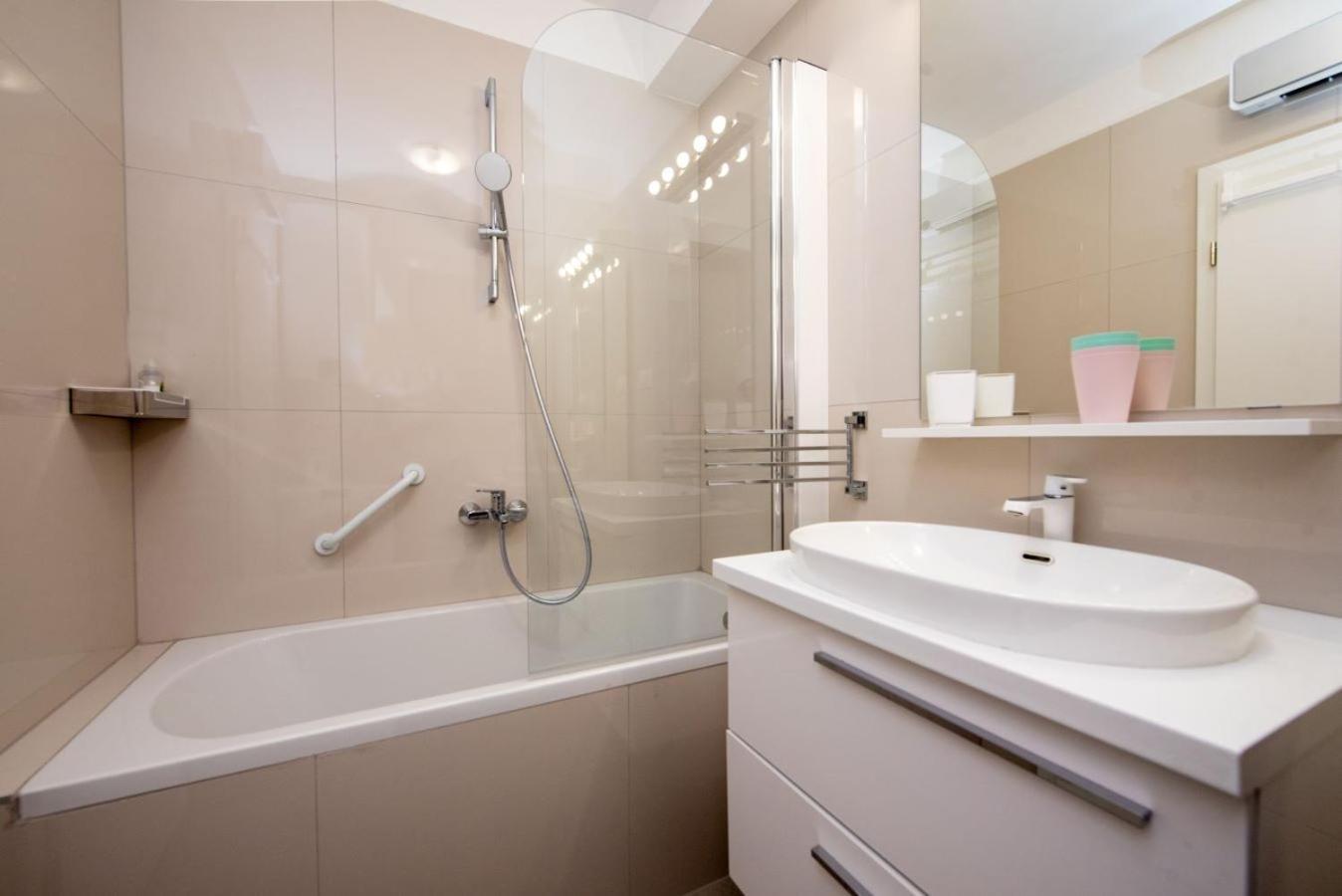 S'Akvarel 4 - Private Garage Apartment Split Ngoại thất bức ảnh